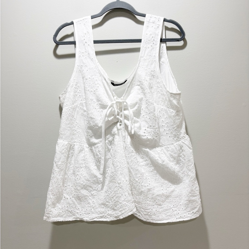 BLOOMCHIC Women’s White Floral Eyelet Sleeveless Peplum Lace Up Tie Top Sz 18-20